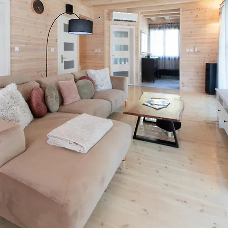 Apartamento Fueredikon*** Tiszafüred