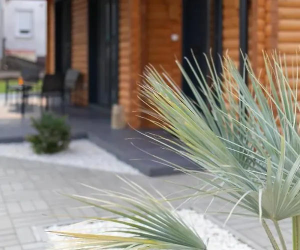 Fueredikon*** アパート *