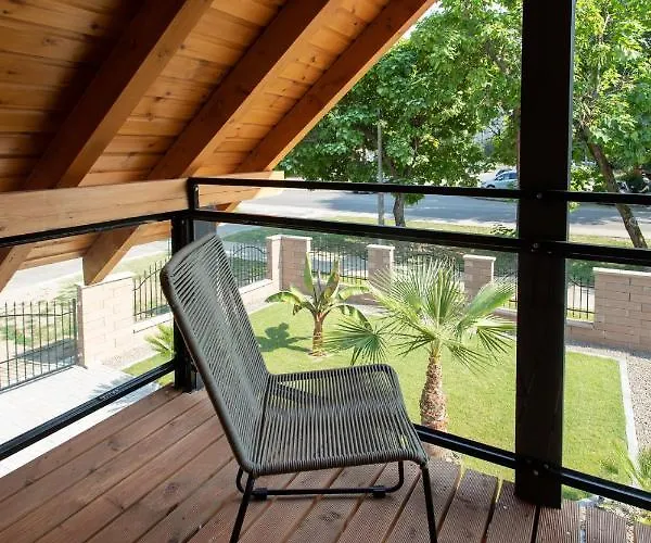 Fueredikon*** アパート *