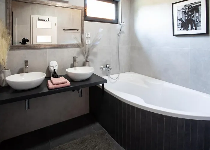 アパート Fueredikon***