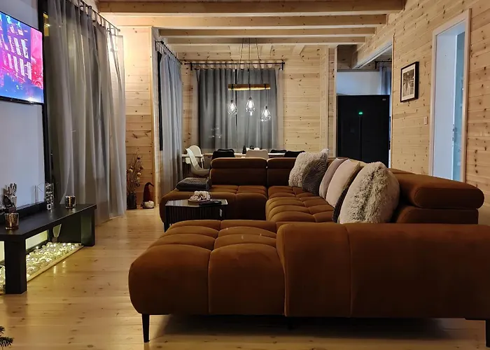 Fueredikon*** アパート