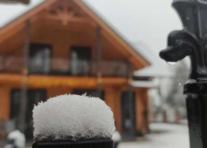 Fueredikon*** アパート